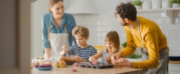 Sweet Edible Art Class for the Whole Family: Fondant Cupcakes